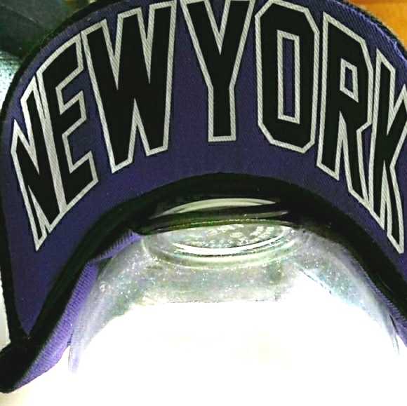 T&T Flat Billed New York Spellout Cap - Picture 2 of 8